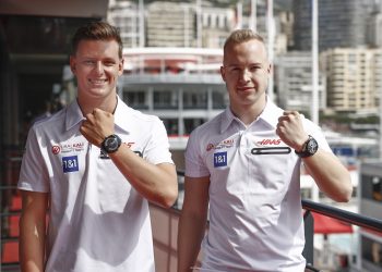 Mick Schumacher, Haas F1, and Nikita Mazepin, Haas F1