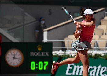 Iga Swiatek (Pol) in action during her 1st round women's singles match against Kaja Juvan (Slo) on day 2 at Roland-Garros